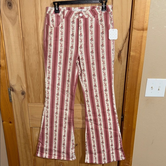 Altar'd State Pants - Altar'd State New With Tag Pink and White Floral Flare Cut Pants